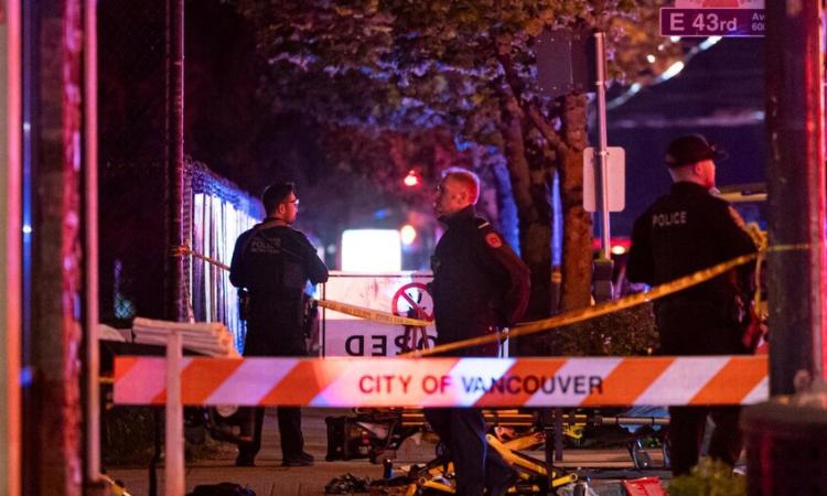 مقتل تسعة أشخاص في حادث دهس في فانكوفر بكندا مقتل تسعة أشخاص في حادث دهس في فانكوفر بكندا