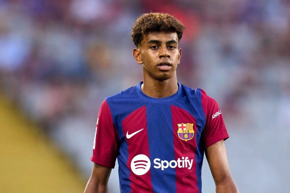 لامين يامال يوجه رسالة غامضة قبل الكلاسيكو المرتقب أمام ريال مدريد لامين يامال يوجه رسالة غامضة قبل الكلاسيكو المرتقب أمام ريال مدريد