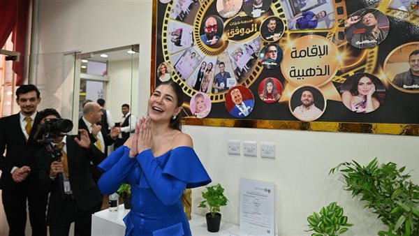 ملك قورة تحصل على الإقامة الذهبية بالإمارات (صور) ملك قورة تحصل على الإقامة الذهبية بالإمارات (صور)