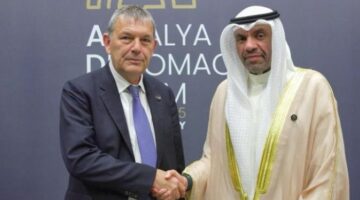 ممثل سمو ولي العهد يبحث مع مفوض «أونروا» المستجدات في الأراضي الفلسطينية المحتلة وقطاع غزة