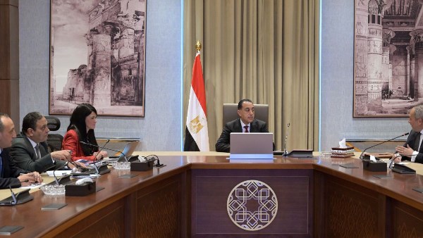 ممكن نكتب اسم الأم في بطاقة الرقم القومي؟.. الحكومة ترد ممكن نكتب اسم الأم في بطاقة الرقم القومي؟.. الحكومة ترد