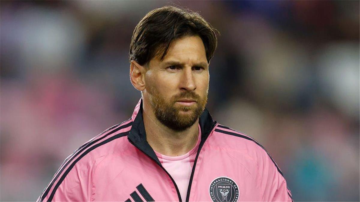 منافس الأهلي.. ميسي يطالب إنتر ميامي بالتعاقد مع لاعب ريال مدريد قبل كأس العالم للأندية منافس الأهلي.. ميسي يطالب إنتر ميامي بالتعاقد مع لاعب ريال مدريد قبل كأس العالم للأندية