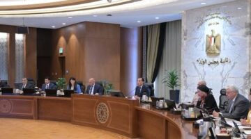 رئيس الحكومة: نتخذ خطوات حثيثة لتحسين مناخ الاستثمار