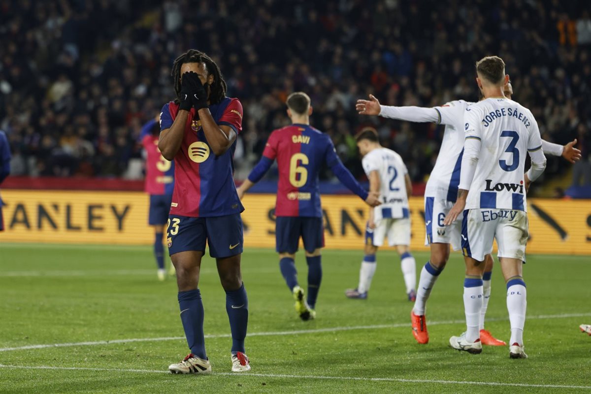 القناة الناقلة لمباراة برشلونة وليجانيس في الدوري الإسباني