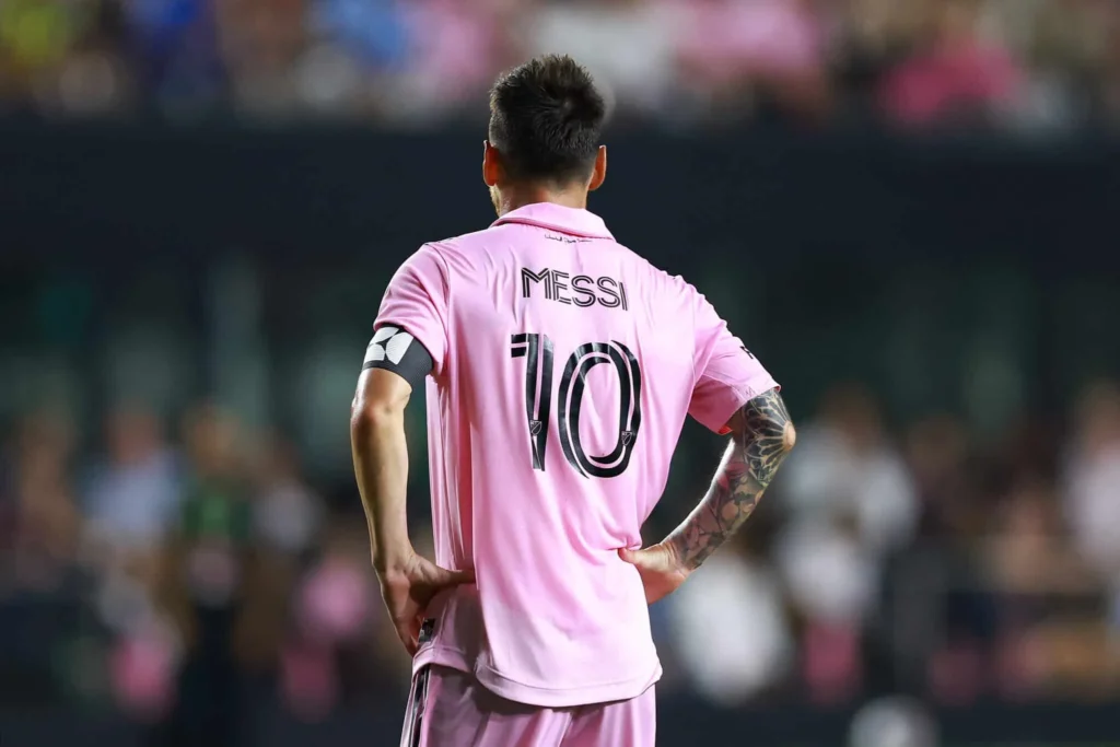 ميسي لا يريد العودة إلى برشلونة.. وهذا موقفه من المباراة التكريمية ميسي لا يريد العودة إلى برشلونة.. وهذا موقفه من المباراة التكريمية