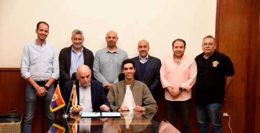 نادي الصيد يعلن تجديد عقد البطل الأولمبي سيف عيسى لمدة 4 سنوات نادي الصيد يعلن تجديد عقد البطل الأولمبي سيف عيسى لمدة 4 سنوات