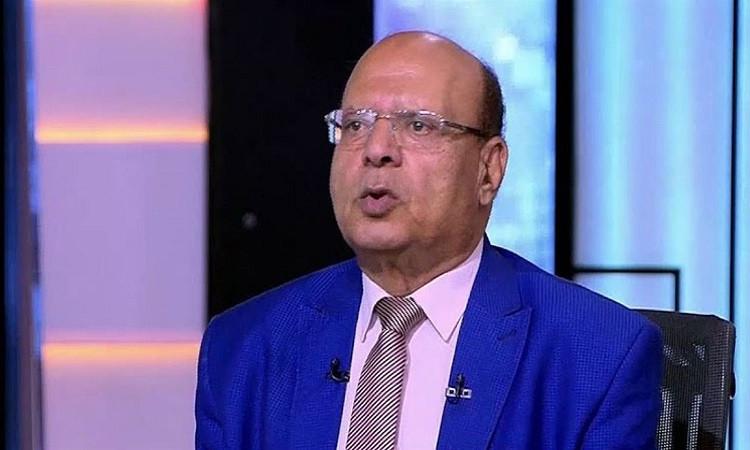 ناقد رياضي: الأهلي أضاع بطولة الدوري بعدم خوضه مباراة القمة ناقد رياضي: الأهلي أضاع بطولة الدوري بعدم خوضه مباراة القمة