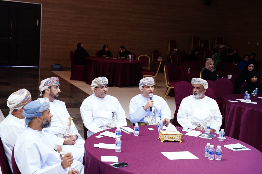 ندوة حوارية تناقش دعم رواد الأعمال بولاية منح ندوة حوارية تناقش دعم رواد الأعمال بولاية منح