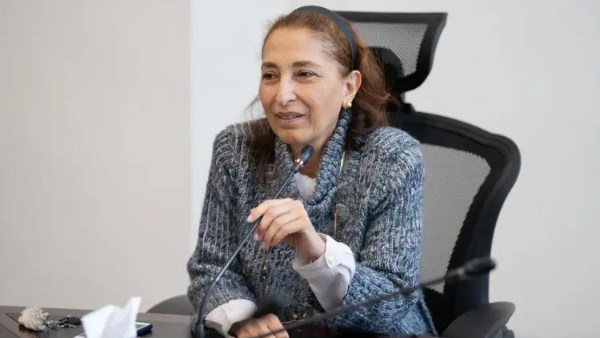 نموذجًا مشرفًا للعطاء العلمي والإداري.. جامعة القاهرة تنعي رئيس مصر للمعلوماتية ريم بهجت نموذجًا مشرفًا للعطاء العلمي والإداري.. جامعة القاهرة تنعي رئيس مصر للمعلوماتية ريم بهجت