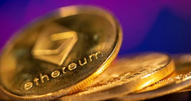هدوء التوترات التجارية يدفع العملات الرقمية للارتفاع.. والإيثريوم يقفز 14% في يومين هدوء التوترات التجارية يدفع العملات الرقمية للارتفاع.. والإيثريوم يقفز 14% في يومين