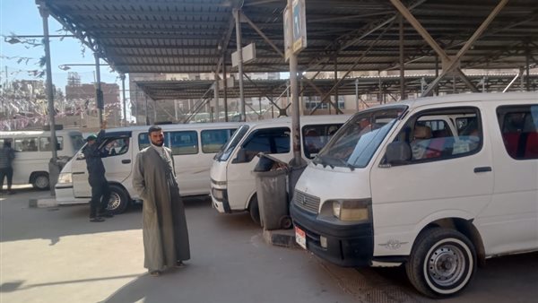 هدوء فى مواقف الفيوم بعد زيادة اسعار المحروقات  ..والسرفيس 3 ونصف والتاكسى 17