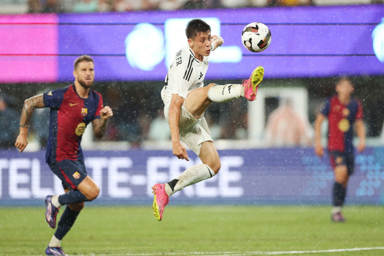 هل استحق برشلونة ركلة جزاء ضد ريال مدريد ؟ خبير تحكيمي يُجيب هل استحق برشلونة ركلة جزاء ضد ريال مدريد ؟ خبير تحكيمي يُجيب