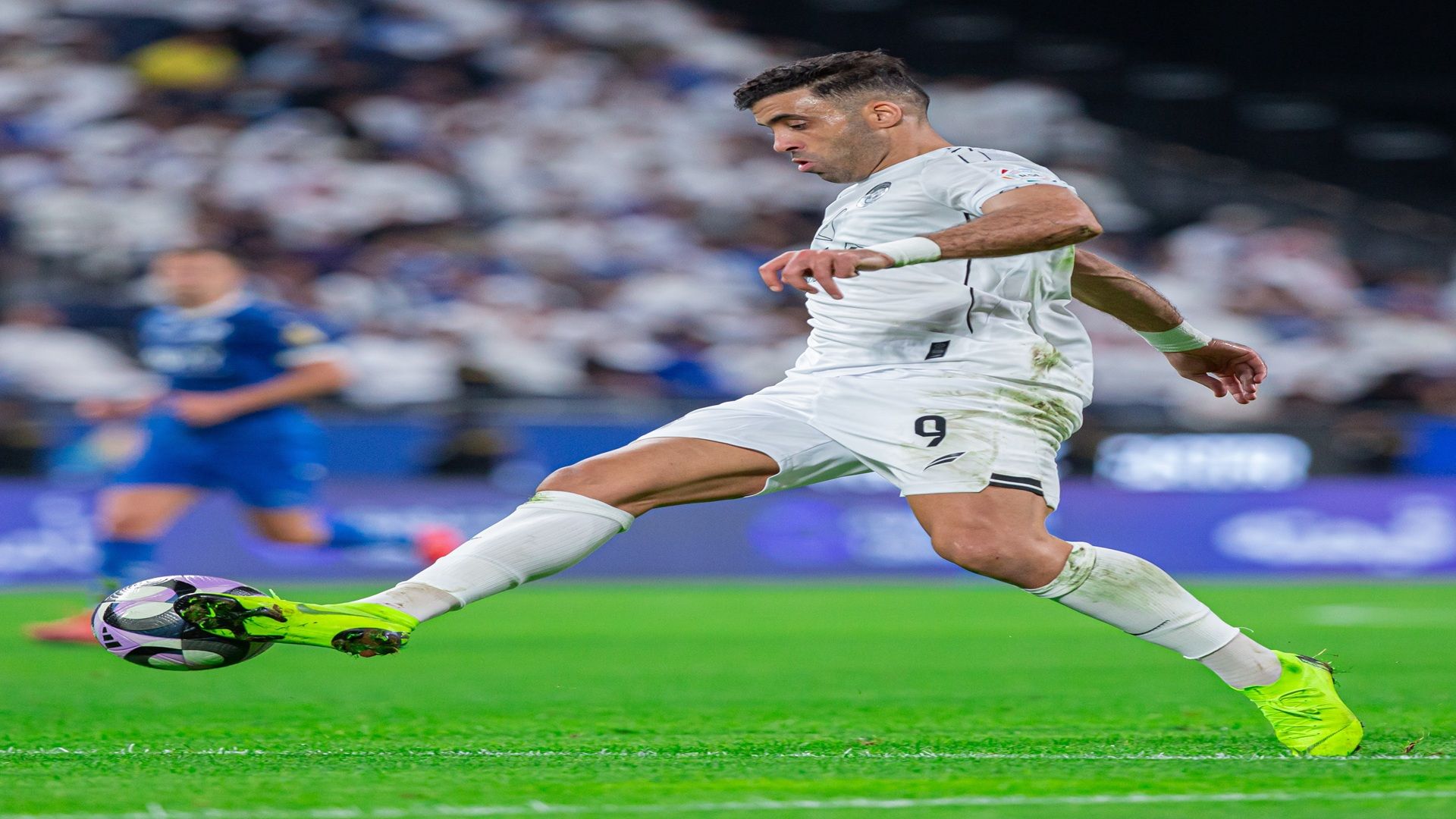 هل استحق حمد الله ركلة جزاء ضد الهلال؟ هل استحق حمد الله ركلة جزاء ضد الهلال؟