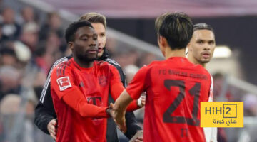 هل يفكر بايرن ميونخ في ضم بديل لـ ديفيز وإيتو؟