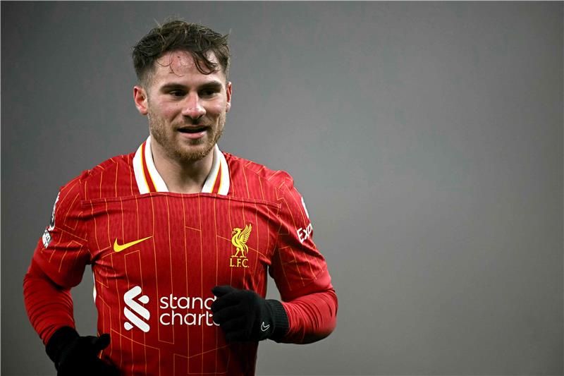 والد ماك أليستر يحسم الجدل حول انتقال نجله لريال مدريد والد ماك أليستر يحسم الجدل حول انتقال نجله لريال مدريد