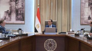 رئيس الوزراء يتابع جهود إتاحة التمويلات المطلوبة لتوفير مخزون من المنتجات البترولية