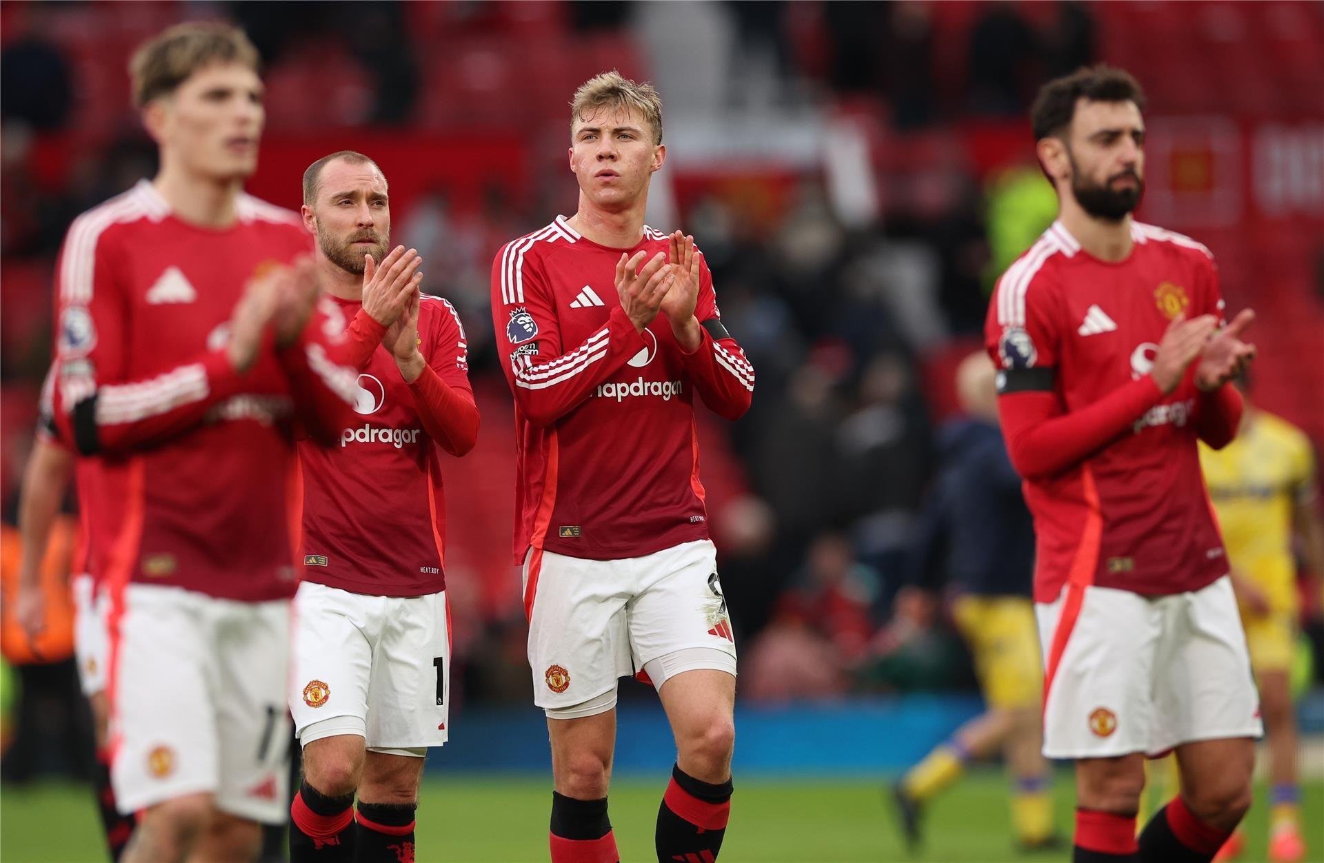 وجه جديد في تشكيل مانشستر يونايتد أمام نيوكاسل وجه جديد في تشكيل مانشستر يونايتد أمام نيوكاسل
