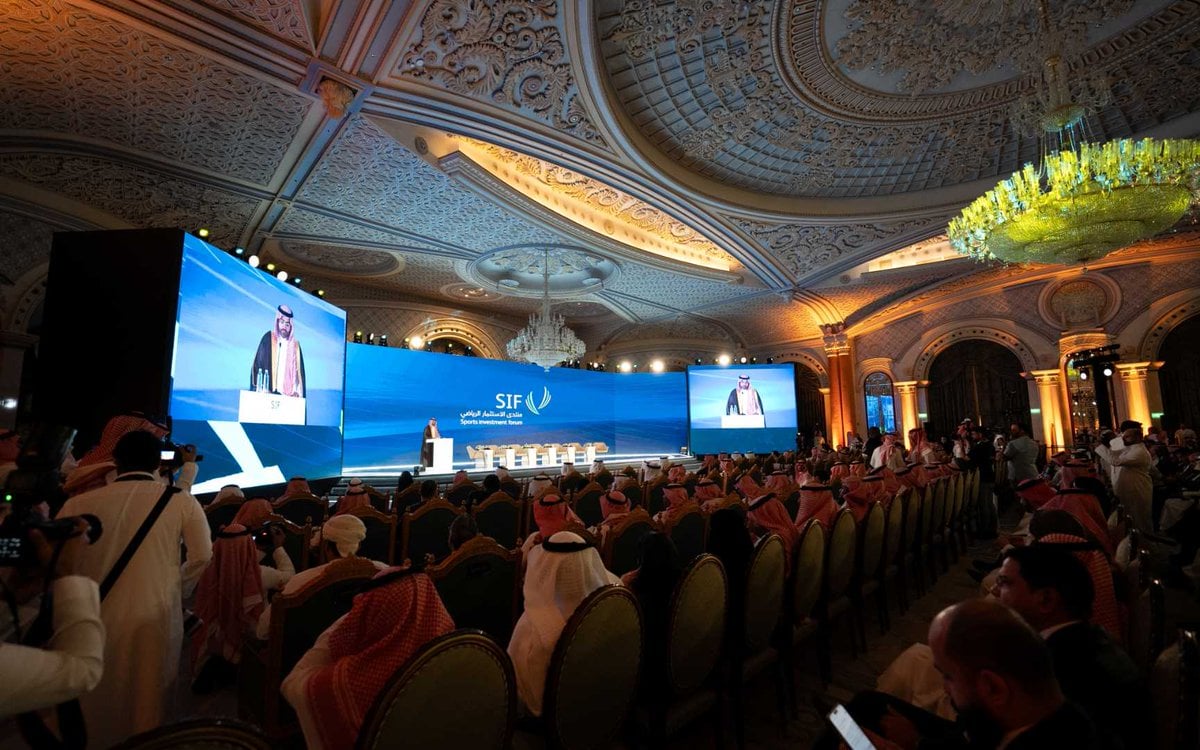 وزارة الاستثمار تُوقع أكثر من 15 اتفاقية إستراتيجية خلال منتدى الاستثمار الرياضي وزارة الاستثمار تُوقع أكثر من 15 اتفاقية إستراتيجية خلال منتدى الاستثمار الرياضي