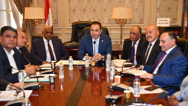 وزارة الرياضة: إعفاء مراكز شباب البحيرة من رسوم صيانة ملاعب النجيل الخماسي وزارة الرياضة: إعفاء مراكز شباب البحيرة من رسوم صيانة ملاعب النجيل الخماسي