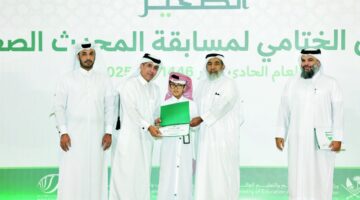 وزير الأوقاف يكرم الفائزين في مسابقة المحدث الصغير
