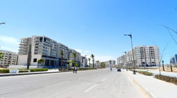 وزير الإسكان: إنشاء 7956 وحدة متنوعة بمشروع مزارين العلمين الجديدة