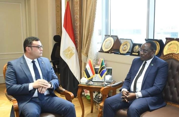 وزير الإسكان: مستعدون لتقديم الدعم ومشاركة الخبرات مع تنزانيا