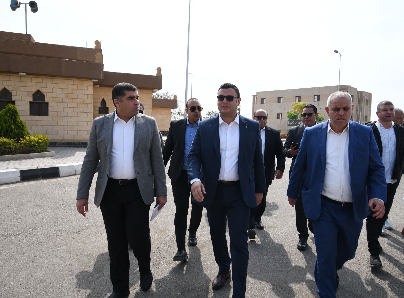 وزير الإسكان يصدر حزمة تكليفات للتيسير على المواطنين والمستثمرين بالعبور