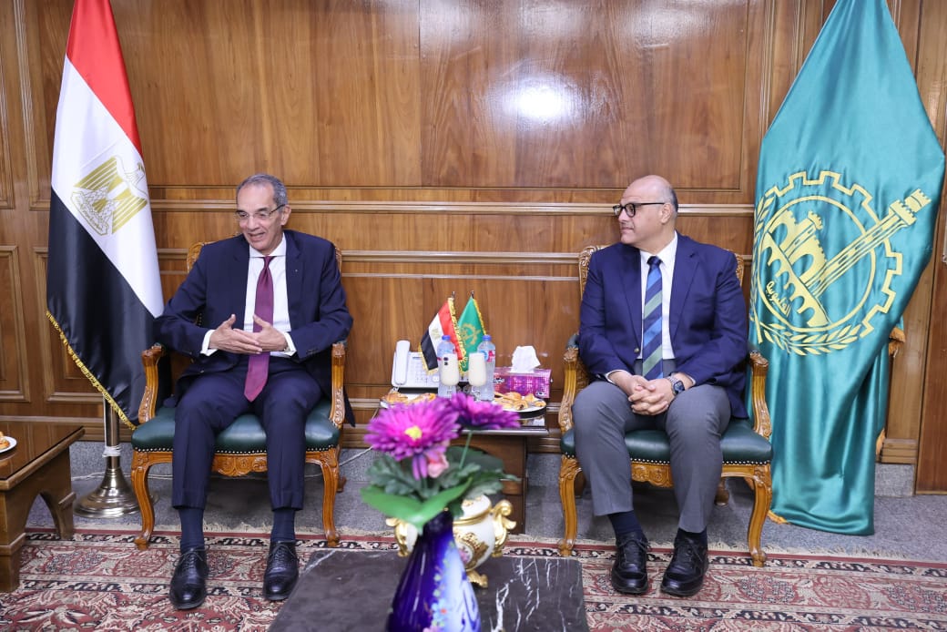 وزير الاتصالات: إنشاء 150 برج محمول جديدًا خلال العام الحالي في القليوبية