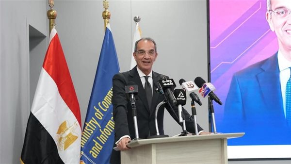 وزير الاتصالات: نستهدف تدريب 30 ألف متخصص فى الذكاء الاصطناعي خلال 5 سنوات وزير الاتصالات: نستهدف تدريب 30 ألف متخصص فى الذكاء الاصطناعي خلال 5 سنوات