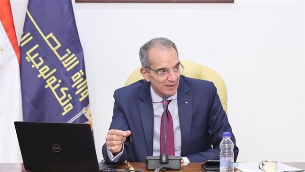 وزير الاتصالات: هناك محادثات مع 3 شركات عالمية لإنتاج هواتفها في مصر وزير الاتصالات: هناك محادثات مع 3 شركات عالمية لإنتاج هواتفها في مصر