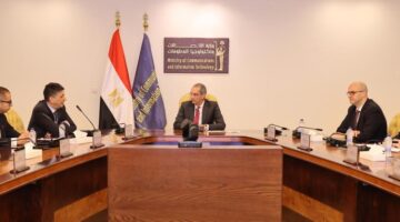 وزير الاتصالات يبحث مع شركة فوداكوم وفودافون مصر  سبل تعزيز التعاون