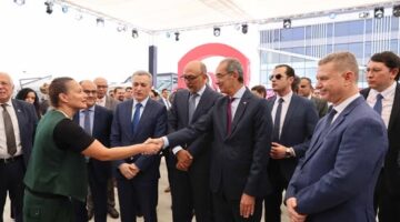 وزير الاتصالات يفتتح فرع شركة إنتلسيا العالمية لخدمات التعهيد