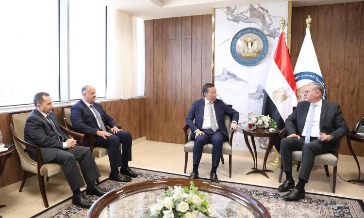 وزير البترول: الحكومة تتحرك بنهج متكامل لمواجهة التحديات في قطاع الطاقة وزير البترول: الحكومة تتحرك بنهج متكامل لمواجهة التحديات في قطاع الطاقة
