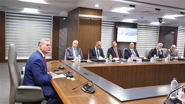 وزير البترول: مصر مركز إقليمى للطاقة بالمنطقة.. ومنفتحين لتكوين شراكات تلبي احتياجات القارة وزير البترول: مصر مركز إقليمى للطاقة بالمنطقة.. ومنفتحين لتكوين شراكات تلبي احتياجات القارة