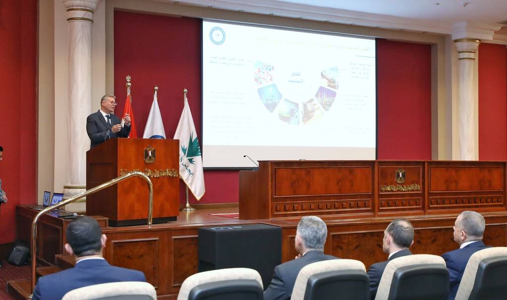 وزير البترول يؤكد أولوية زيادة الإنتاج المحلي وتحقيق التكامل الإقليمي وزير البترول يؤكد أولوية زيادة الإنتاج المحلي وتحقيق التكامل الإقليمي