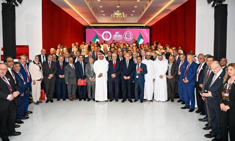 وزير التعليم العالي يشارك بافتتاح مؤتمر اتحاد الجامعات العربية بالكويت وزير التعليم العالي يشارك بافتتاح مؤتمر اتحاد الجامعات العربية بالكويت