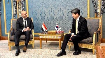 وزير التعليم يلتقي نظيره الكوري الجنوبي لبحث التعاون في تقنيات الذكاء الاصطناعي
