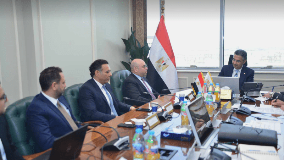 وزير التموين: التعاون مع ماجد الفطيم لتعزيز الاستثمارات والتوسع في التصدير وزير التموين: التعاون مع ماجد الفطيم لتعزيز الاستثمارات والتوسع في التصدير