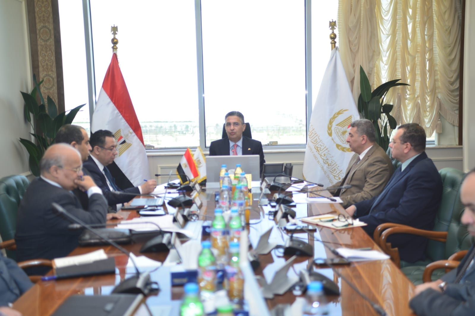 وزير التموين: تشديد الرقابة على سوق الذهب وضمان الالتزام بالدمغة الرسمية وزير التموين: تشديد الرقابة على سوق الذهب وضمان الالتزام بالدمغة الرسمية
