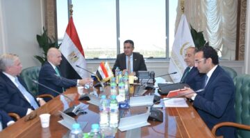 وزير التموين يبحث فرص التعاون مع الفطيم لدعم فرص التصدير