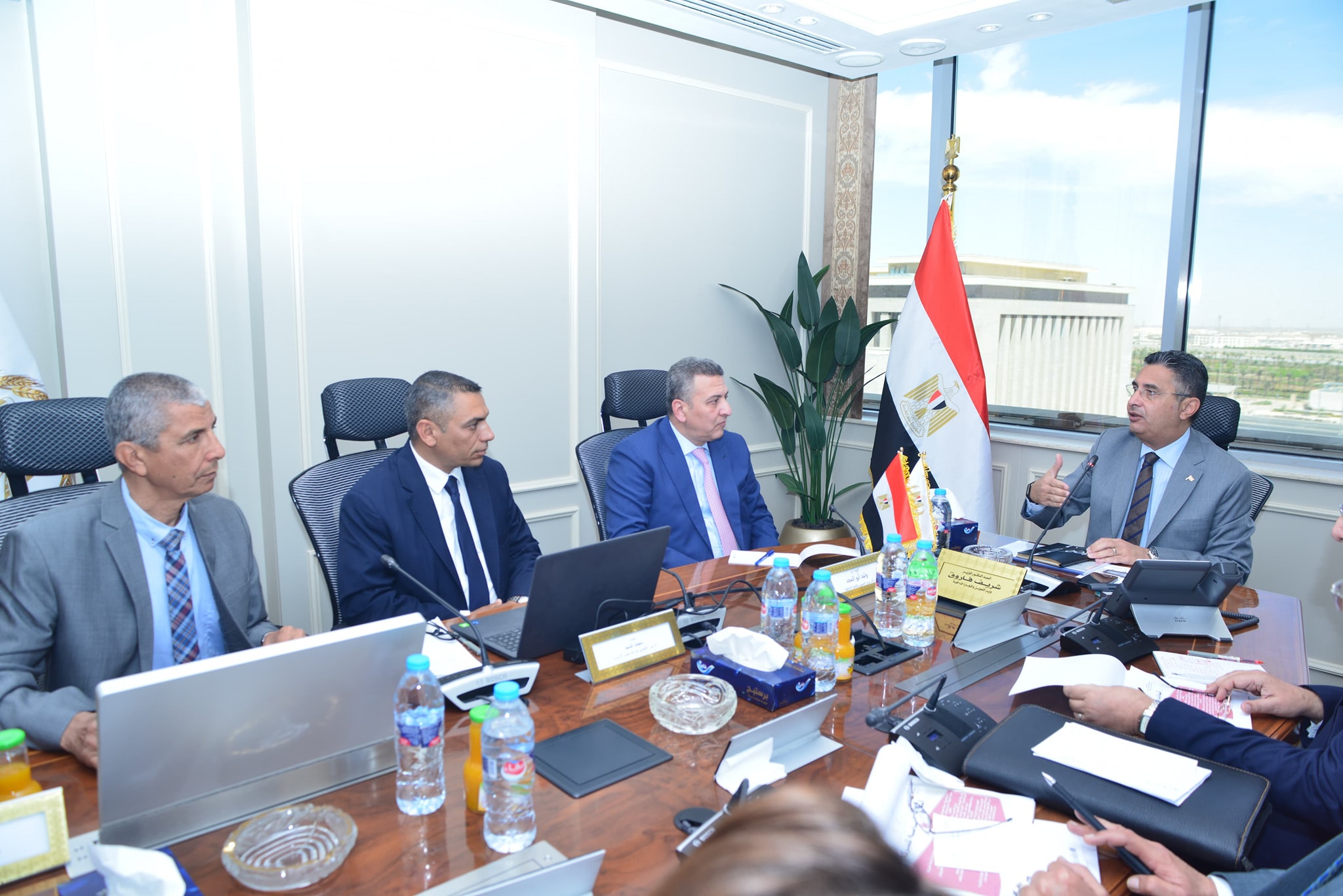وزير التموين يتابع خطط “مصر للزيوت والصابون” لدعم الأسواق وزير التموين يتابع خطط “مصر للزيوت والصابون” لدعم الأسواق