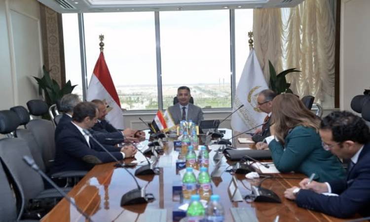 وزير التموين يتابع مع أوراسكوم للإنشاءات إنشاء مخزن استراتيجي بالفيوم وزير التموين يتابع مع أوراسكوم للإنشاءات إنشاء مخزن استراتيجي بالفيوم