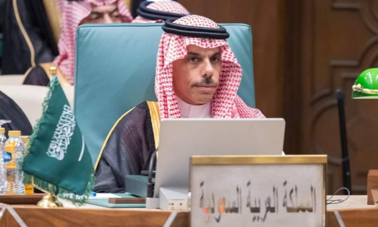 وزير الخارجية السعودي يستعرض مع نظيره الإيراني مستجدات المفاوضات النووية