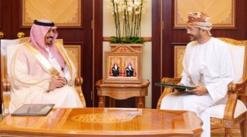 وزير الخارجية يتسلّم رسالة خطية من نظيره السعودي