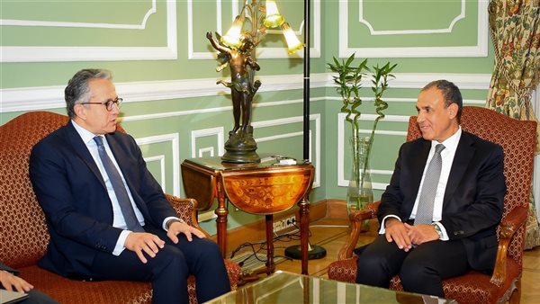 وزير الخارجية يستقبل المرشح المصري لمنصب مدير عام منظمة اليونسكو