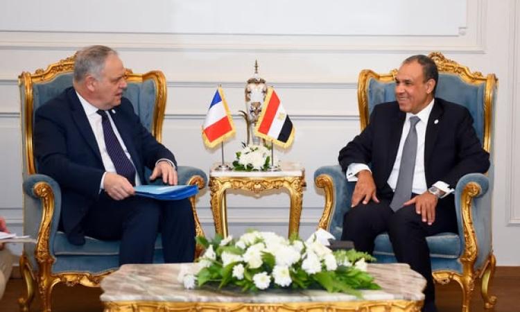 وزير الخارجية يشيد بزيارة الدولة الهامة التي أجراها الرئيس الفرنسي إلى مصر وزير الخارجية يشيد بزيارة الدولة الهامة التي أجراها الرئيس الفرنسي إلى مصر