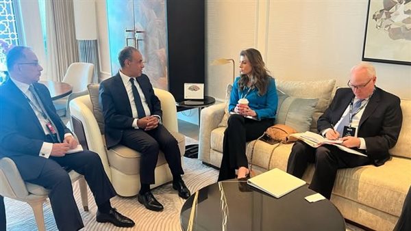 وزير الخارجية يلتقي نائبة المبعوث الأمريكي على هامش مؤتمر "حوار الشرق الأوسط – أمريكا" وزير الخارجية يلتقي نائبة المبعوث الأمريكي على هامش مؤتمر "حوار الشرق الأوسط – أمريكا"