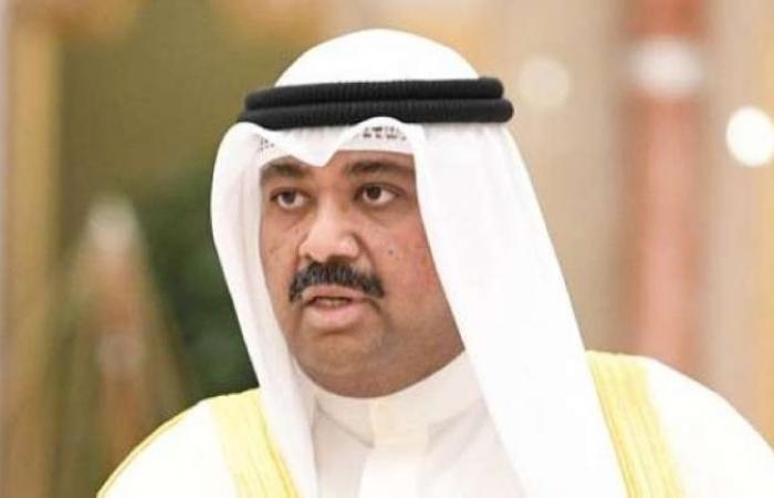 وزير الدفاع يعمم بترشيد استهلاك الطاقة في كل قطاعات الوزارة وزير الدفاع يعمم بترشيد استهلاك الطاقة في كل قطاعات الوزارة