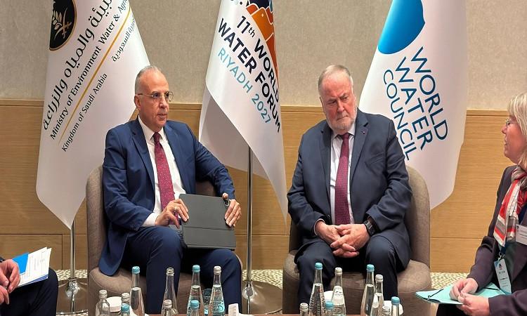 وزير الري يبحث مع رئيس "العالمي للمياه" تعزيز التعاون المشترك وزير الري يبحث مع رئيس "العالمي للمياه" تعزيز التعاون المشترك