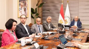 وزير الري يتابع استعدادات محطات رفع المياه لمواجهة فترة أقصى الاحتياجات المائية